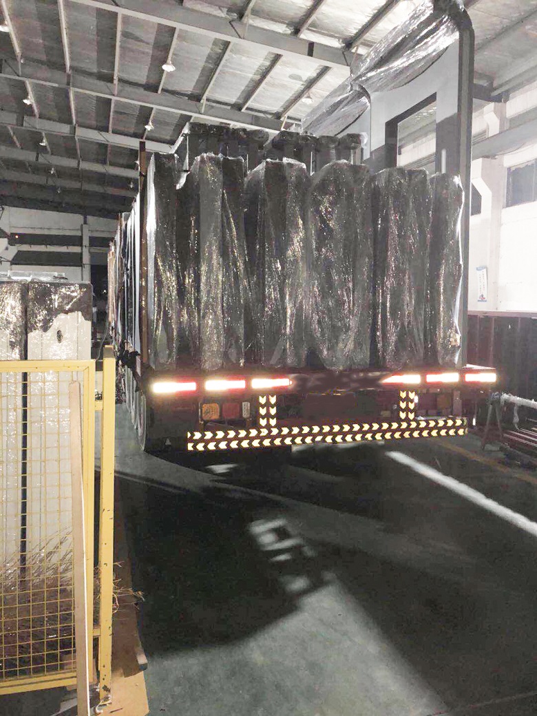 2018.7.6 山東文登公交站臺、候車亭發貨