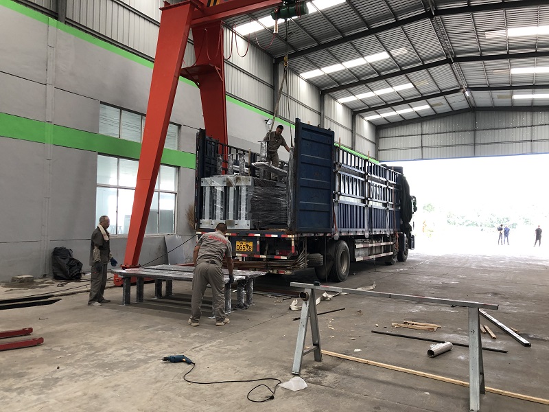 【2021年8月17日】陜西公交站臺發貨案例